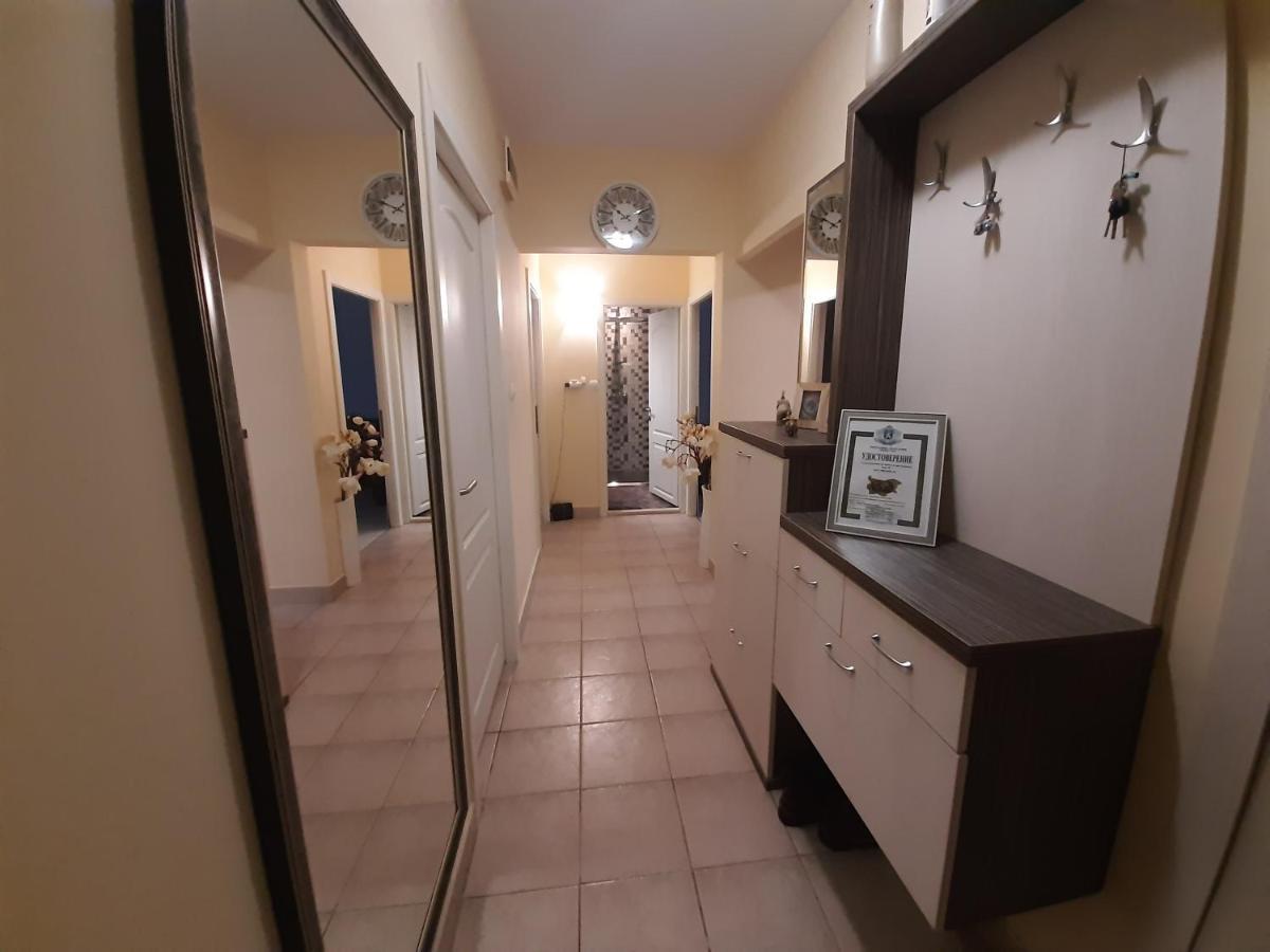 Luny Apartment Русе Екстериор снимка